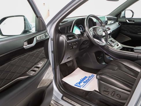 Used 2020 Hyundai Palisade Limited image 3