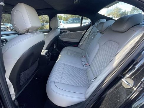 Used 2023 Genesis G70 3.3T w/ Sport Prestige Package image 9