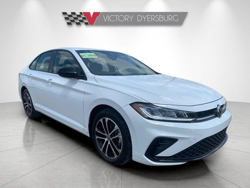 Used 2025 Volkswagen Jetta Sport FWD image 1
