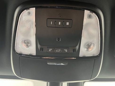 Used 2024 Dodge Durango GT image 17