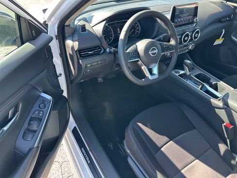 New 2025 Nissan Sentra SR FWD image 6