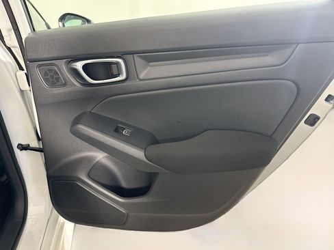 Used 2025 Honda Civic Sport image 28