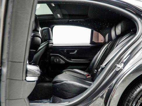 Used 2023 Mercedes-Benz S 500 4MATIC w/ AMG Line image 41