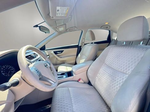 Used 2017 Nissan Altima 2.5 S w/ Power Driver Seat Package FWD image 11