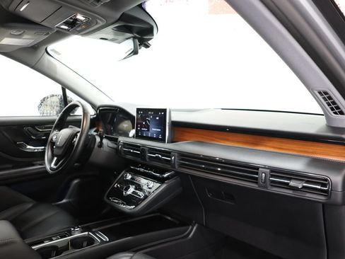 Used 2022 Lincoln Corsair Reserve AWD/4WD image 23