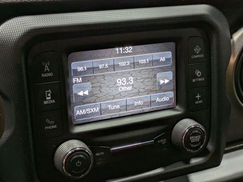 Used 2019 Jeep Wrangler Unlimited Sport S AWD/4WD image 19