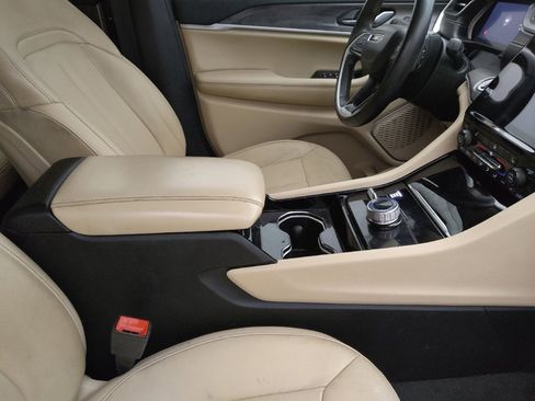 Used 2021 Jeep Grand Cherokee L Limited image 21