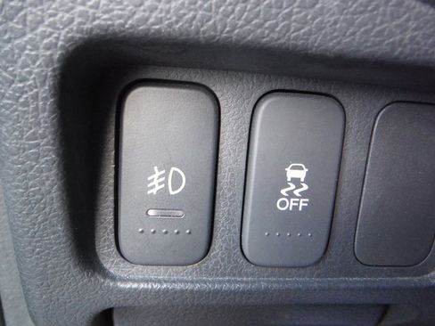 Used 2014 Honda Ridgeline SE image 38