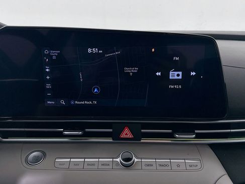 Certified 2024 Hyundai Elantra Limited image 13