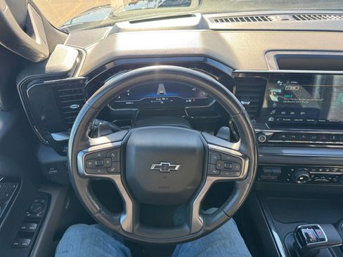 Used 2022 Chevrolet Silverado 1500 ZR2 w/ Technology Package image 19