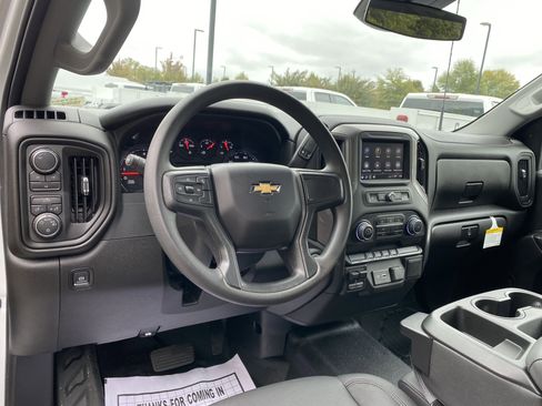 Used 2025 Chevrolet Silverado 2500 W/T w/ WT Convenience Package image 31
