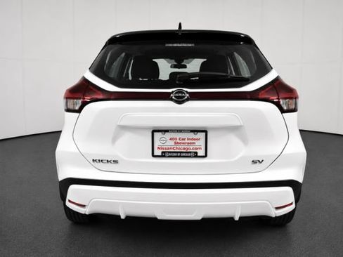 Used 2024 Nissan Kicks SV FWD image 5