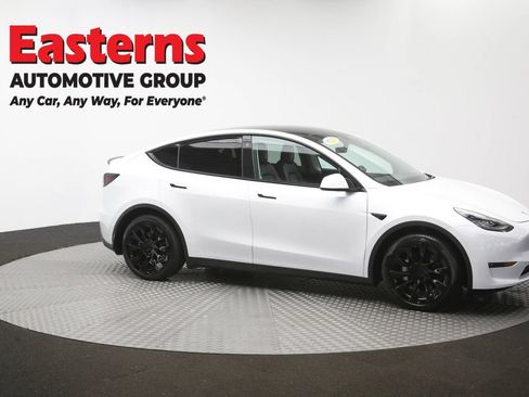 Used 2021 Tesla Model Y Long Range AWD/4WD image 43