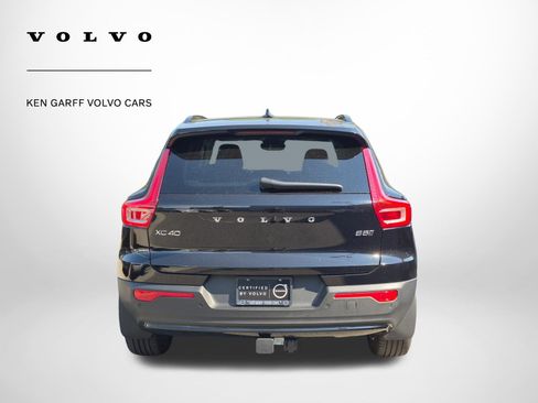 Used 2023 Volvo XC40 B5 Ultimate w/ Climate Package AWD/4WD image 4