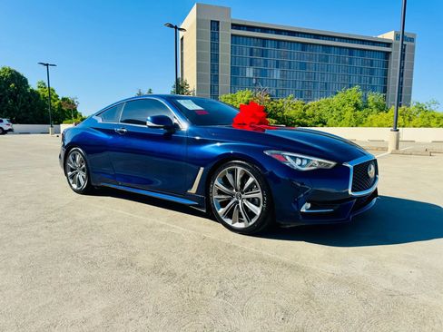 Used 2019 INFINITI Q60 3.0t Luxe w/ Cargo Package RWD image 3