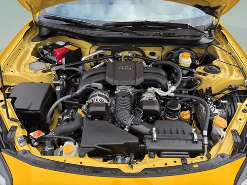 Used 2026 Toyota GR86 YUZU Limited image 27