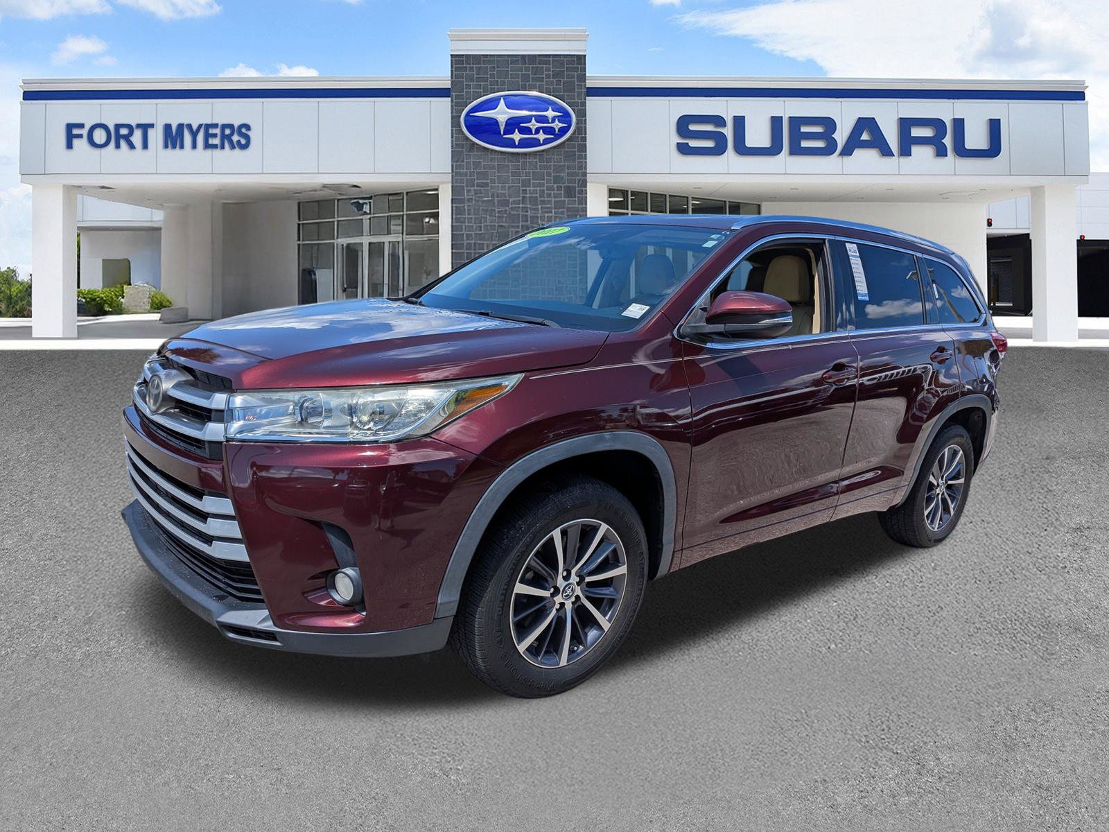 Used 2017 Toyota Highlander XLE FWD image 8