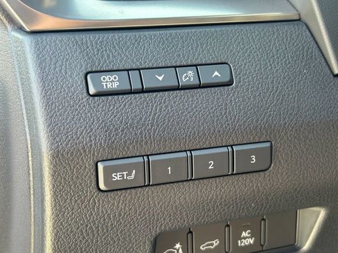 Used 2025 Lexus GX 550 AWD/4WD image 31