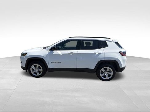 Certified 2023 Jeep Compass Latitude w/ Convenience Group AWD/4WD image 6