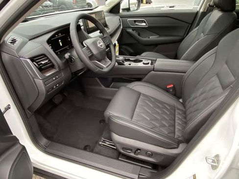 New 2026 Nissan Rogue Platinum w/ Platinum Premium Package AWD/4WD image 11