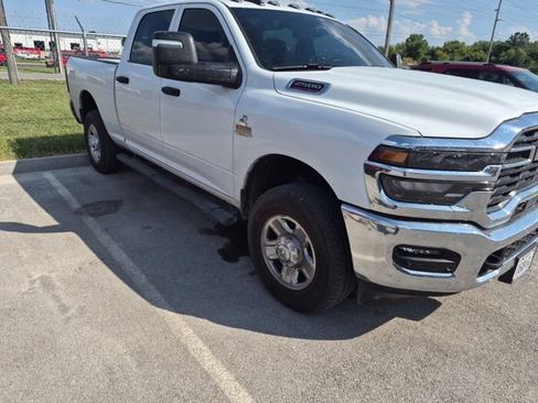 Used 2025 RAM 2500 Tradesman AWD/4WD image 2