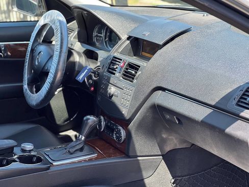 Used 2008 Mercedes-Benz C 300 Sedan image 16