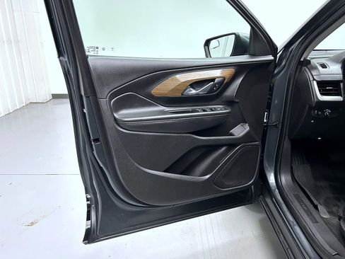 Used 2019 GMC Terrain SLE image 9