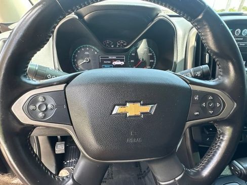 Used 2017 Chevrolet Colorado Z71 RWD image 21