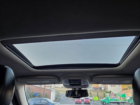 Used 2013 Dodge Durango Crew w/ Crew Convenience Group image 23