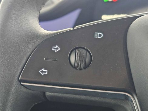 Used 2024 Tesla Model X AWD/4WD image 28