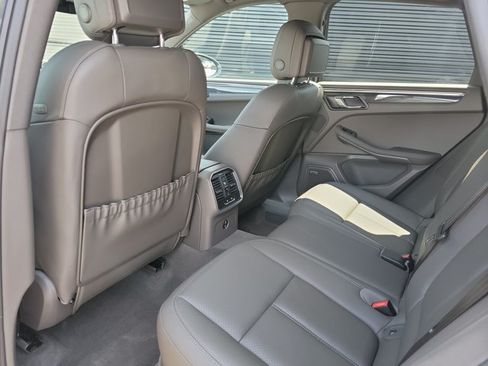 Certified 2026 Porsche Macan Turbo AWD/4WD image 20