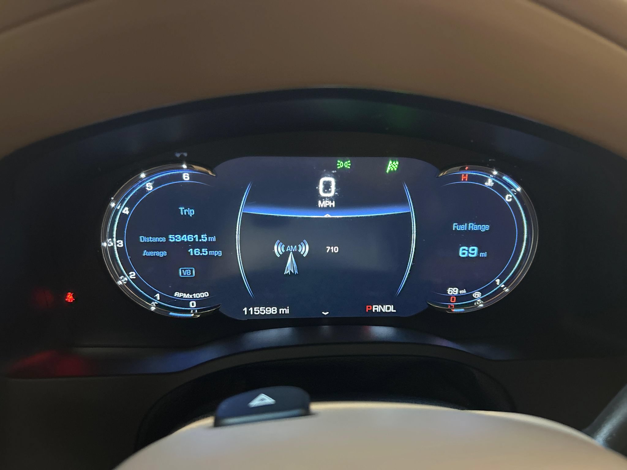 Used 2018 Cadillac Escalade Platinum AWD/4WD image 19