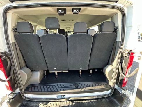 Used 2023 Ford Transit 350 XLT image 9