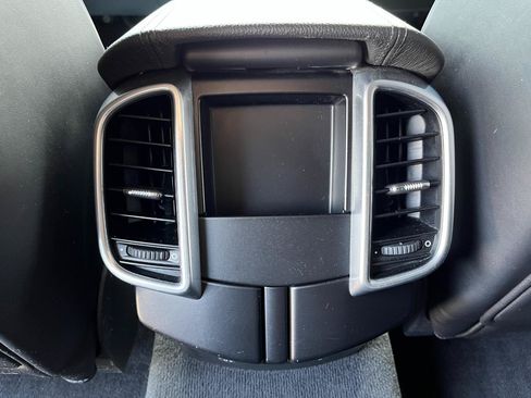 Used 2015 Porsche Cayenne Diesel AWD/4WD image 15