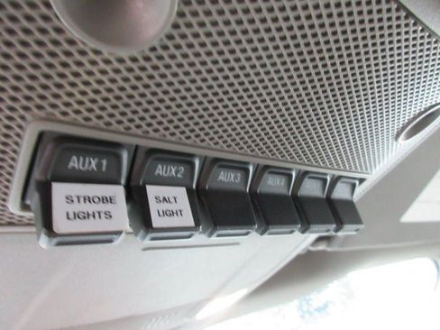 Used 2022 Ford F550 4x4 Regular Cab Super Duty image 24