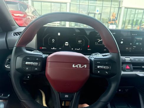 Certified 2025 Kia K4 GT-Line w/ GT-Line Premium Package FWD image 14