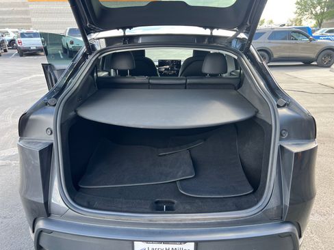 Used 2026 Tesla Model Y Long Range AWD/4WD image 25