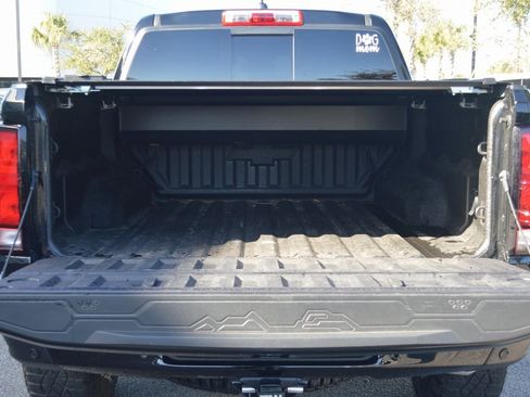 Used 2025 Chevrolet Colorado ZR2 w/ Technology Package image 37
