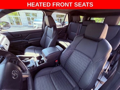 Used 2025 Toyota 4Runner TRD Off-Road Premium AWD/4WD image 13