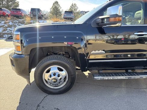Used 2015 Chevrolet Silverado 3500 High Country image 33