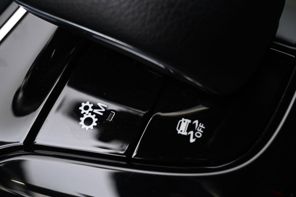 Used 2020 Mercedes-Benz A 35 AMG 4MATIC image 36