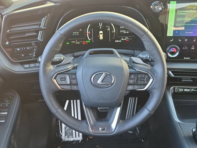 Used 2025 Lexus TX 500h AWD w/ Technology Package image 18