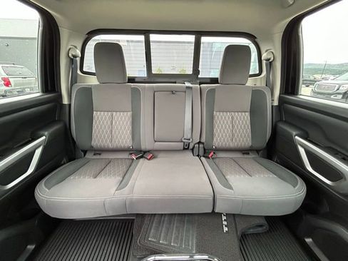Used 2024 Nissan Titan SV w/ SV Convenience Package image 35