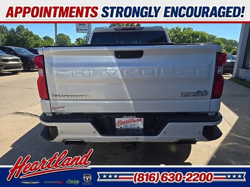 Used 2019 Chevrolet Silverado 1500 High Country w/ Safety Package II AWD/4WD image 10