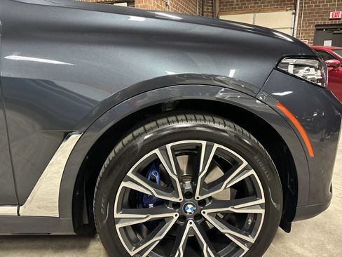 Used 2021 BMW X7 xDrive40i w/ Premium Package AWD/4WD image 28