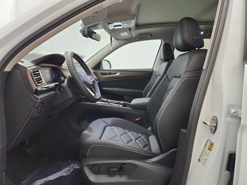 New 2026 Volkswagen Atlas SE FWD image 6
