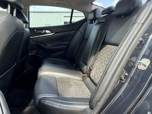 Used 2017 Nissan Maxima SR FWD image 17