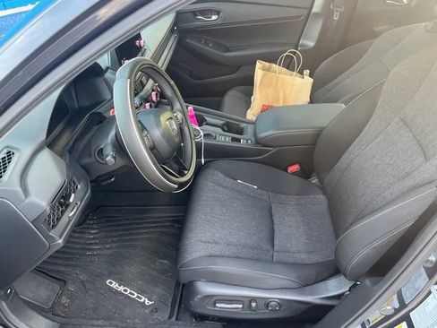 Used 2025 Honda Accord SE image 9