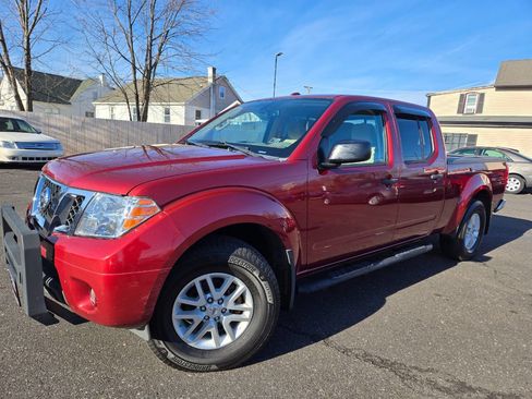Used 2015 Nissan Frontier SV w/ SV Value Truck Package image 2