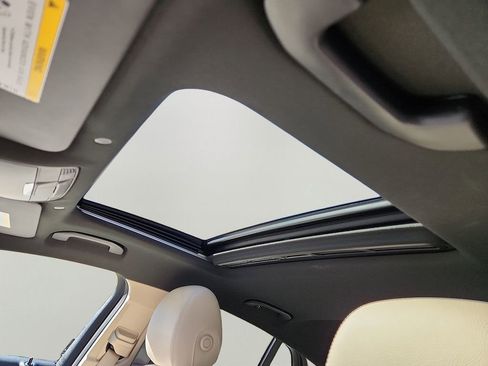 Used 2021 Mercedes-Benz GLC 300 4MATIC Coupe image 15